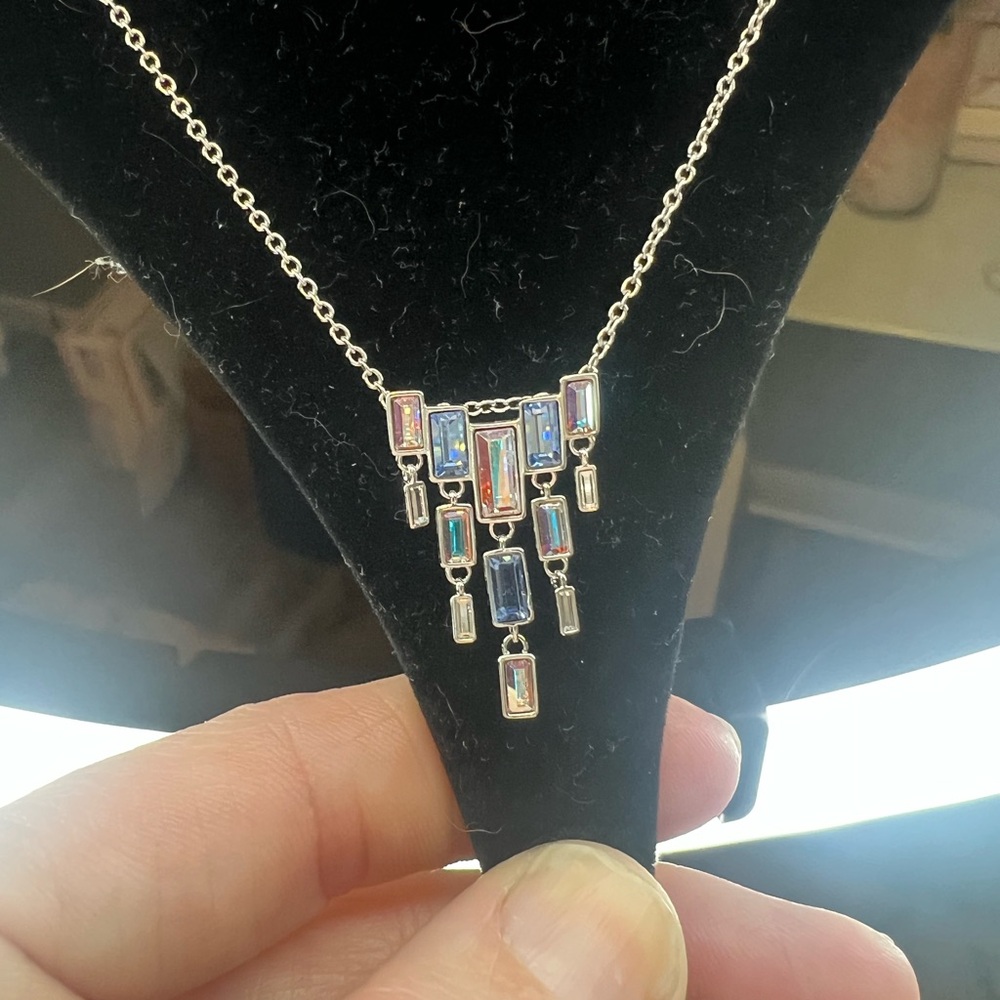Touchstone Crystal Set - Picture 3 of 4